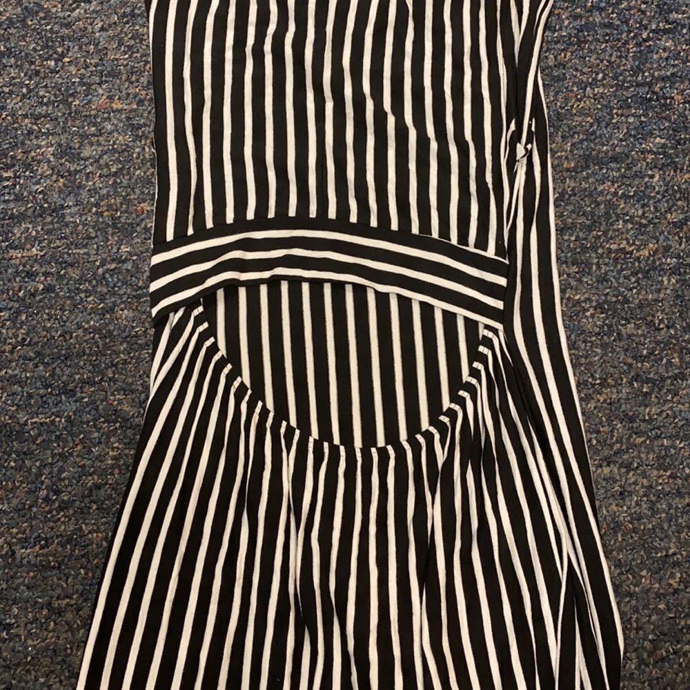 Forever 21 Black and white high low dress sz. S - Picture 3 of 3